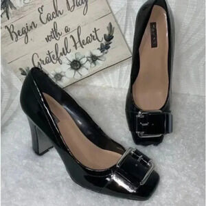 Tahari patent leather black heels with buckles size 7m